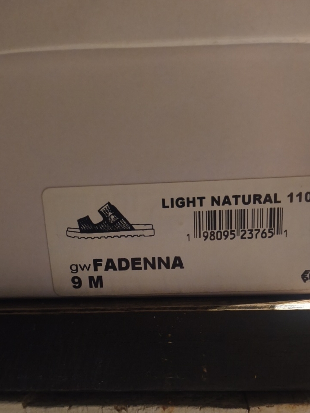 Guess Fadenna Sandal in Light Natural
